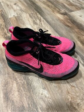 Nike Women's Flyknit Vapormax 2023 size 7.5